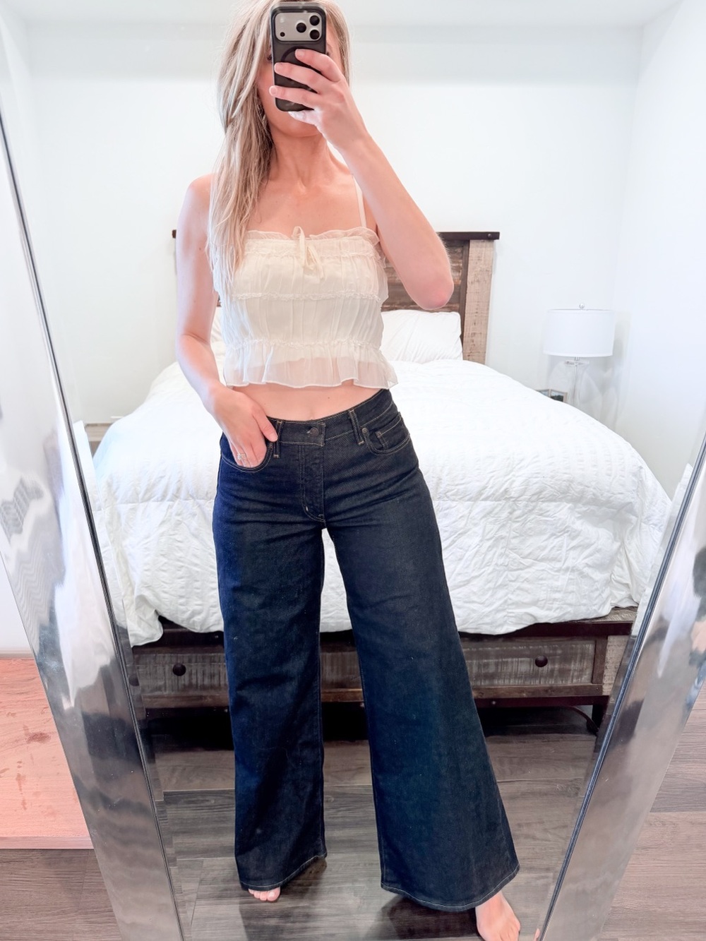 Levi’s High-Rise Wide Leg Jeans in Dark Indigo - Women